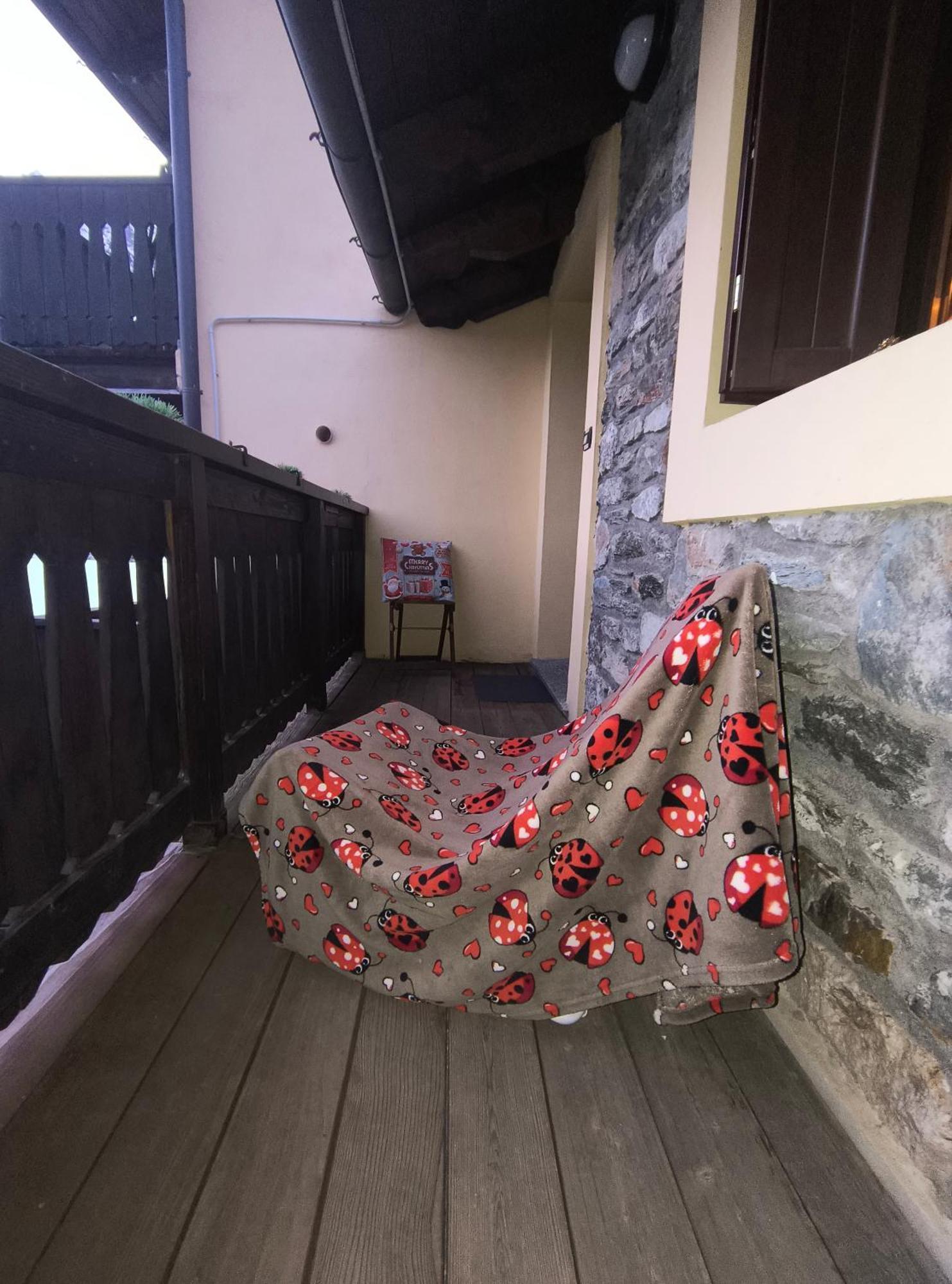 Petit Royal - Appartamento Charmant Per 6 Persone - Con Giardino E Balcone - Maisons De Charme Champoluc Ngoại thất bức ảnh