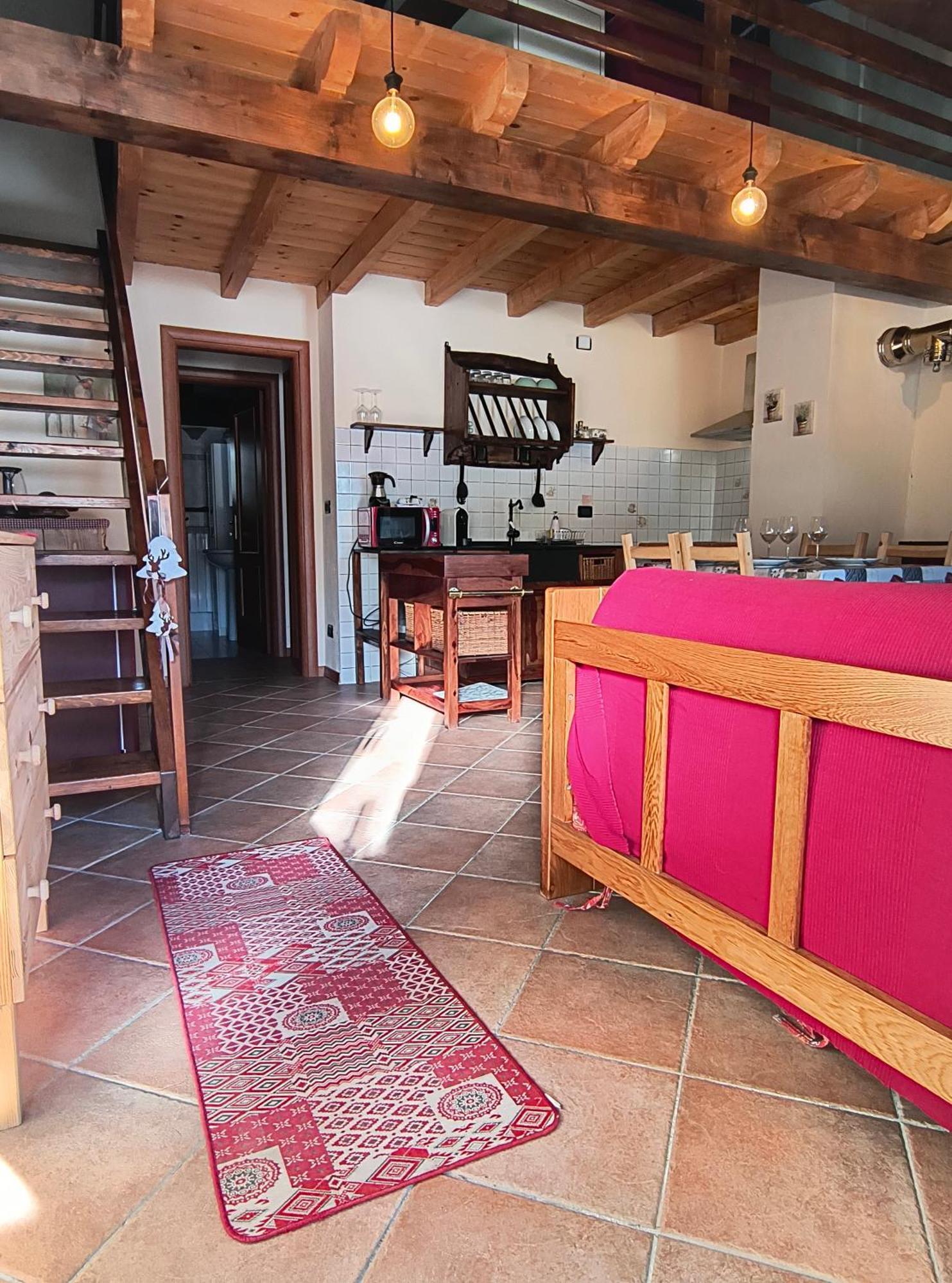 Petit Royal - Appartamento Charmant Per 6 Persone - Con Giardino E Balcone - Maisons De Charme Champoluc Ngoại thất bức ảnh
