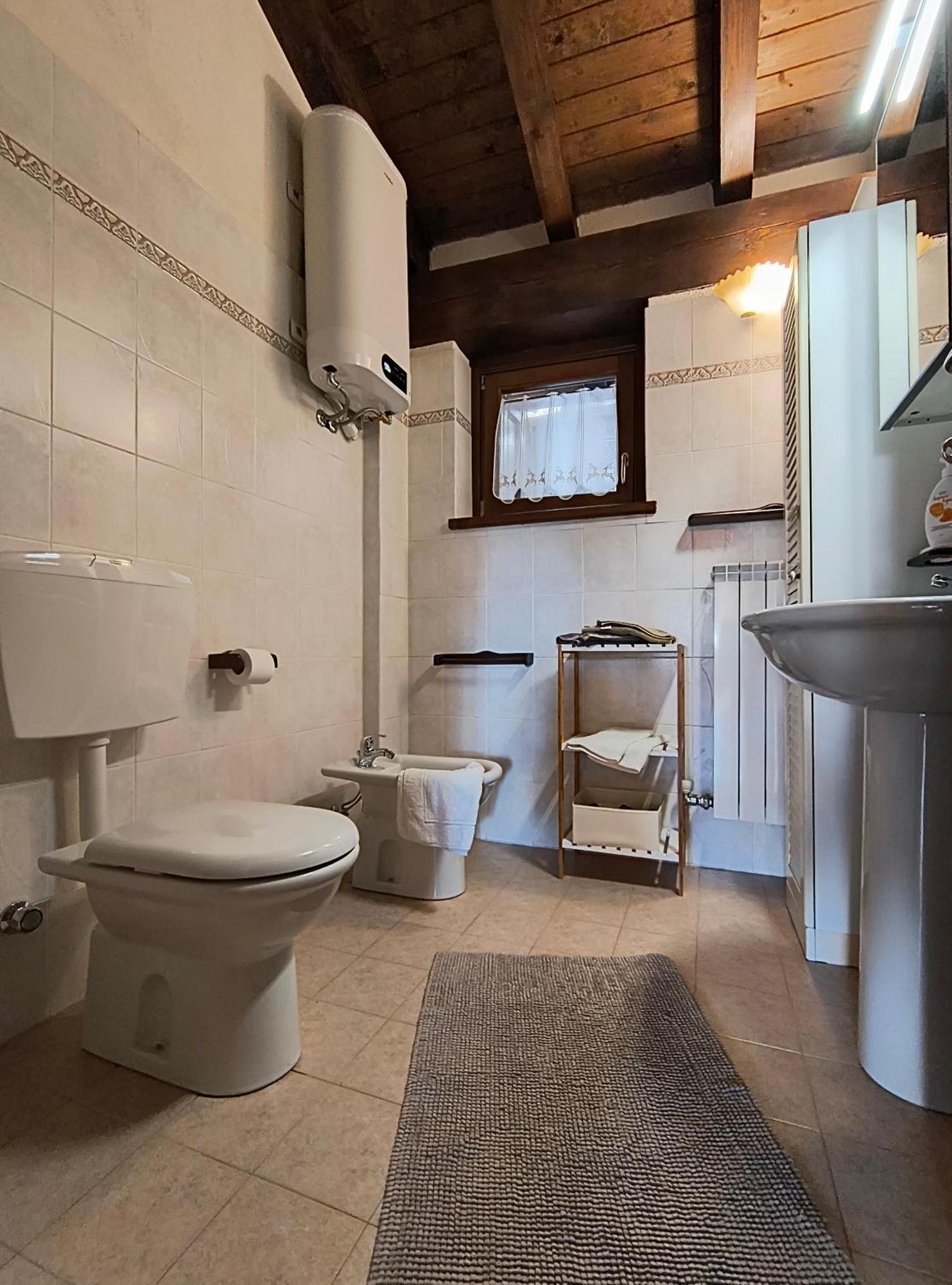 Petit Royal - Appartamento Charmant Per 6 Persone - Con Giardino E Balcone - Maisons De Charme Champoluc Ngoại thất bức ảnh