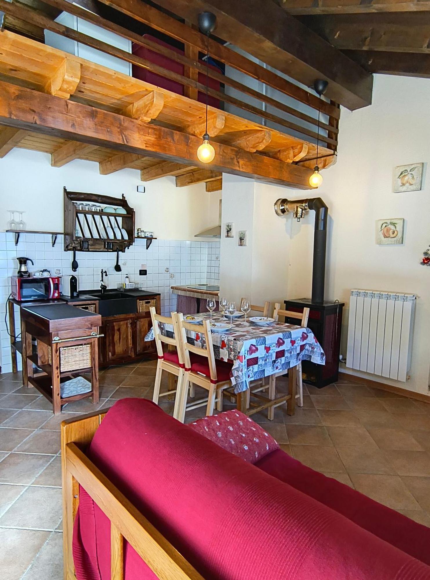 Petit Royal - Appartamento Charmant Per 6 Persone - Con Giardino E Balcone - Maisons De Charme Champoluc Ngoại thất bức ảnh